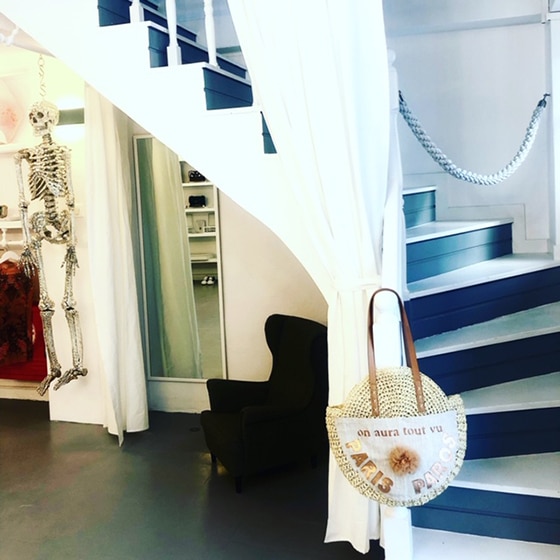 On-Aura_tout-Vu_Paris_Paros_boutique_int-1