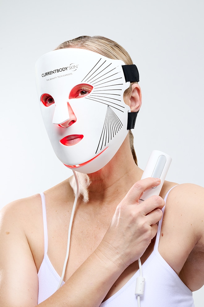 current_body_masque_led_courtesy_printemps-de_la_beaute_haussmann