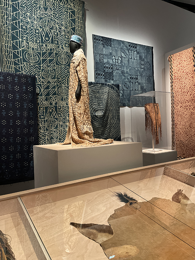 exposition_fashion_africa_tissus_traditionnels_photo_fred_blanc