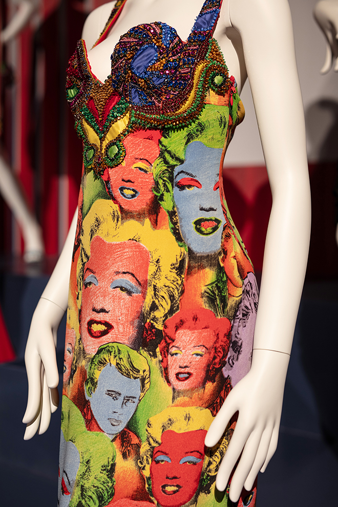 gianni_versace_retrospective_courtesy_dreamRealizer_3