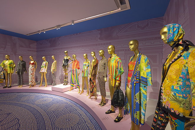 gianni_versace_retrospective_photo_siese_veenstra_3