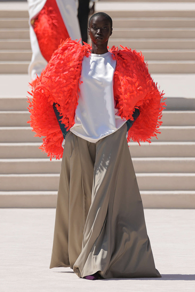 balenciaga_haute_couture_fw_2026_27_look1