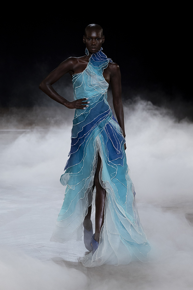 iris_van_herpen_sonic_starquakes_fw_2026-27_look5_photo_gio_staiano