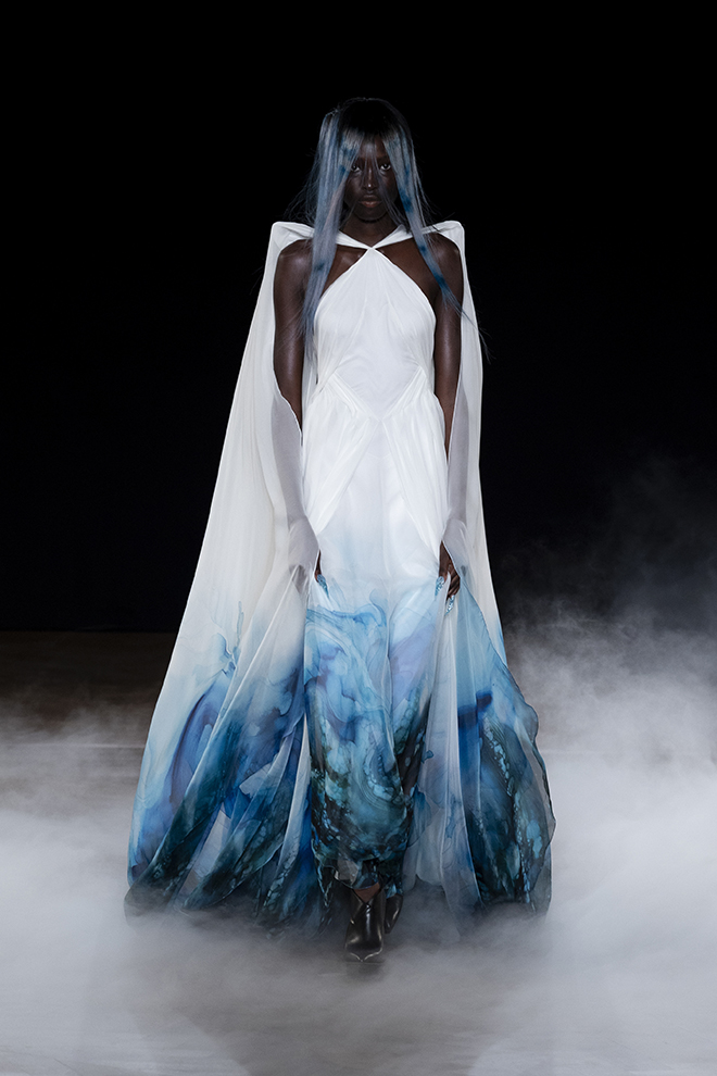 iris_van_herpen_sonic_starquakes_fw_2026-27_look6_photo_gio_staiano