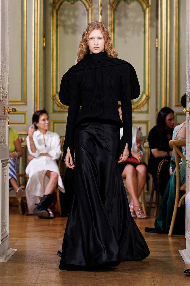 standing_ground_haute_couture_fw2026_27_look3