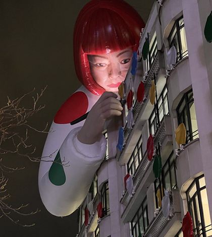 statut_yayoi_kusama_immeuble_louis_vuitton_photo_pascal_martinez