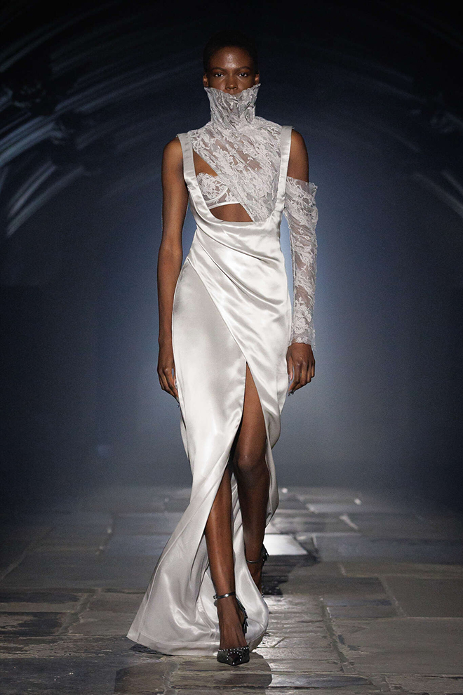 alexander_mcqueen_ss_2027_look8_courtesy_mcqueen