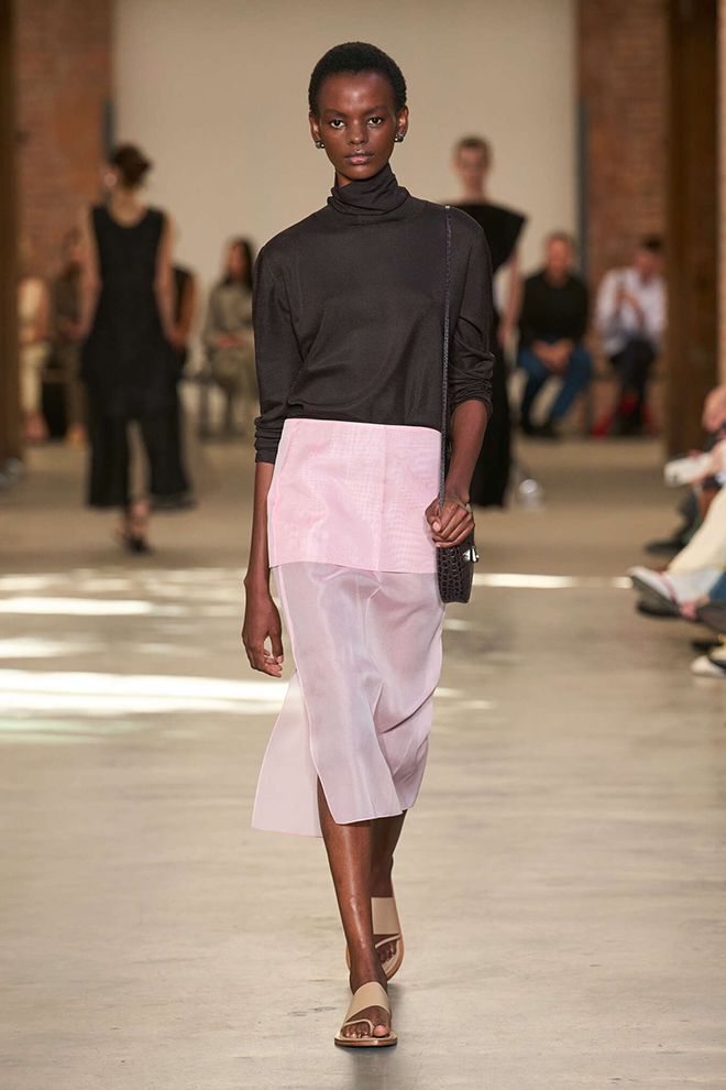 calvin_klein_ss_2027_look42_courtesy_calvin_klein